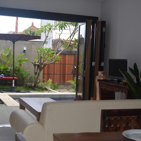 Nyoman Villa Sanur Habitación foto